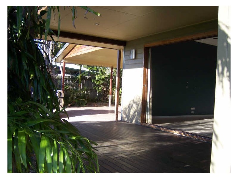 45 JOHN OXLEY AVENUE, Rural View QLD 4740