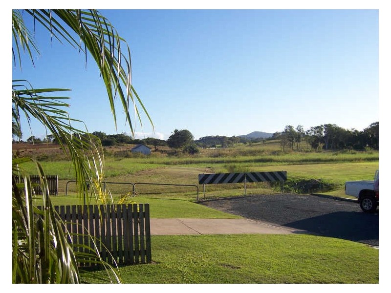 45 JOHN OXLEY AVENUE, Rural View QLD 4740