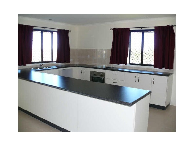 14 Manning Street, Rural View QLD 4740