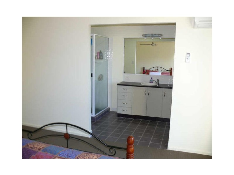 14 Manning Street, Rural View QLD 4740