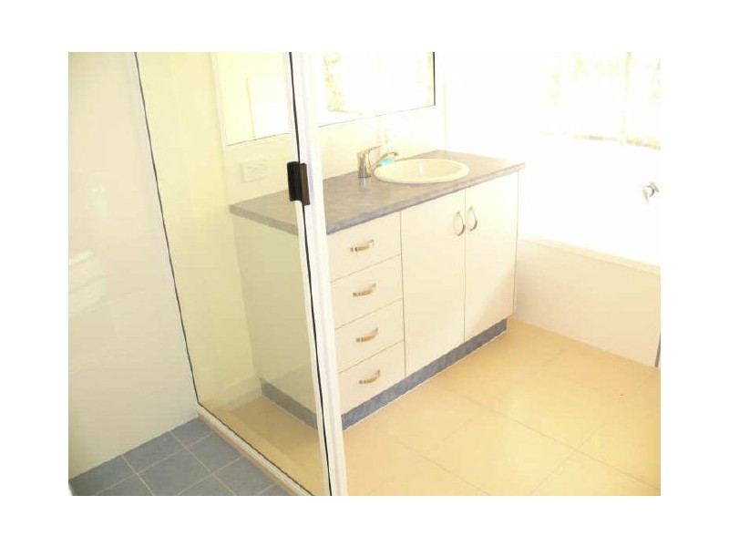 14 Manning Street, Rural View QLD 4740