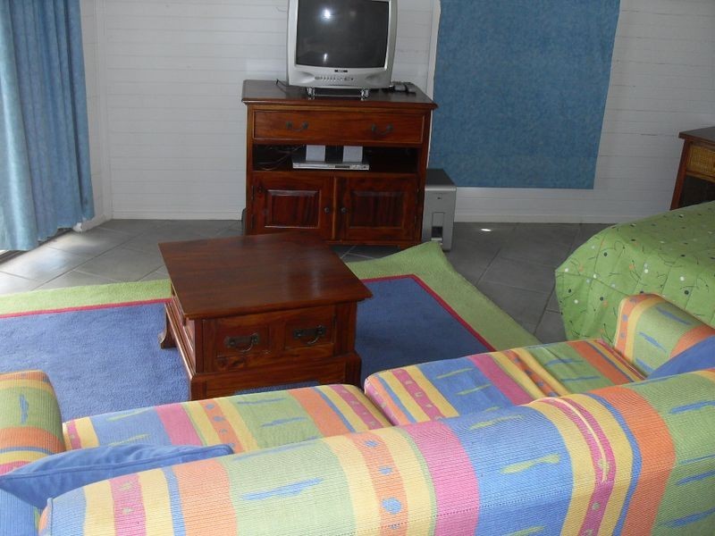 Bungalow 9 Kohuna Sands Resort, Homeste, Bucasia QLD 4750