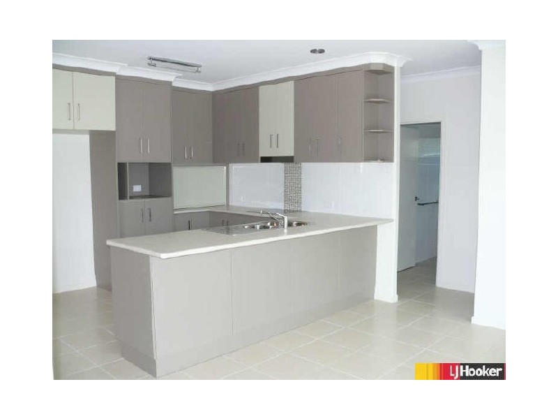89 Village Circuit, Eimeo QLD 4740