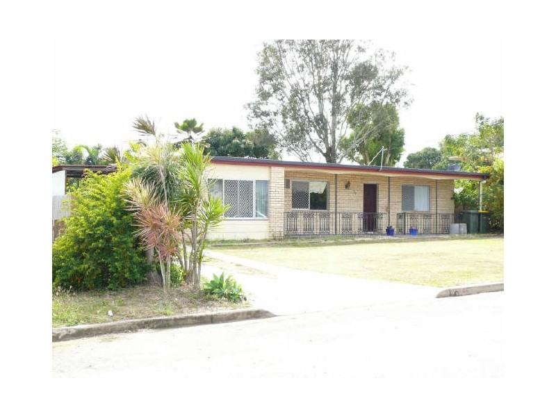 22 Holmes Drive, Beaconsfield QLD 4740