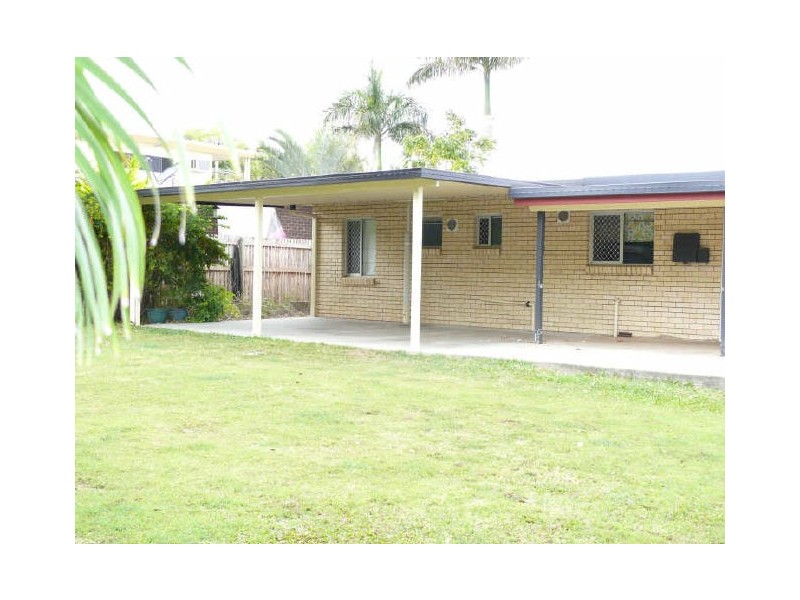 22 Holmes Drive, Beaconsfield QLD 4740
