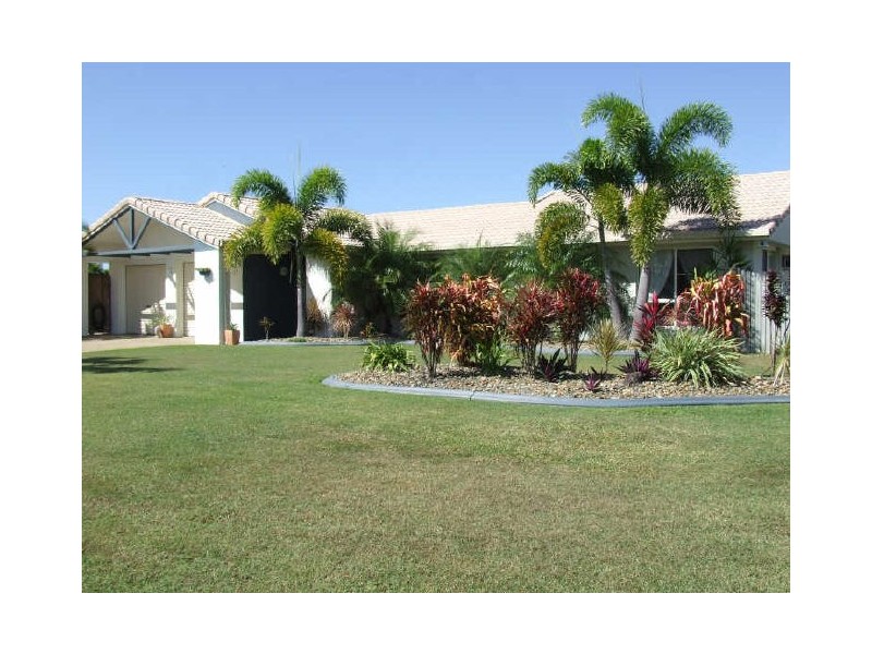 52 Caledonian Drive, Beaconsfield QLD 4740