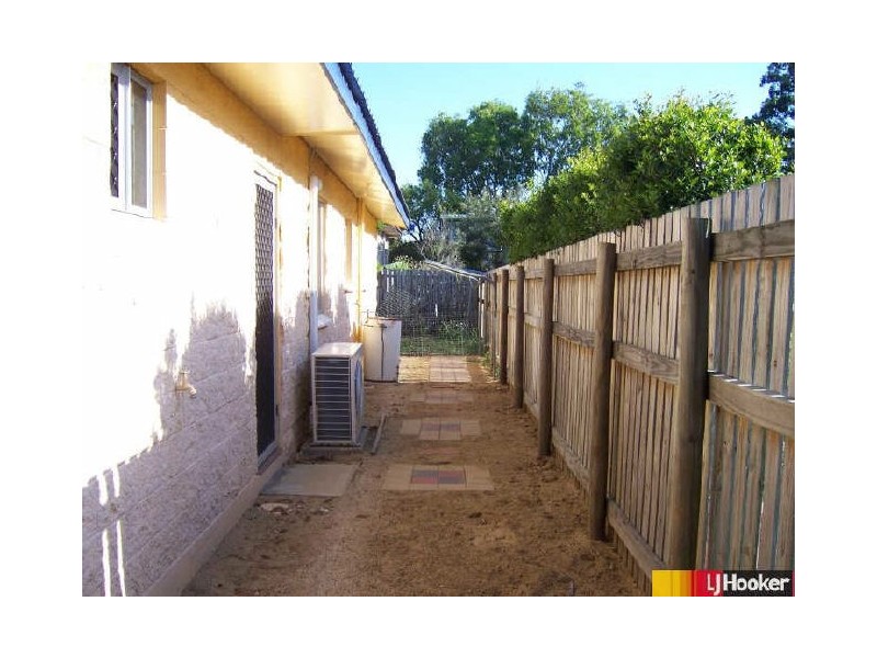 25 Leslie Street, Andergrove QLD 4740
