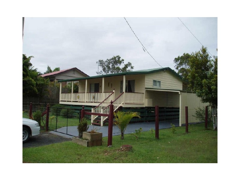 12 Whitaker Street, Boonooroo QLD 4650