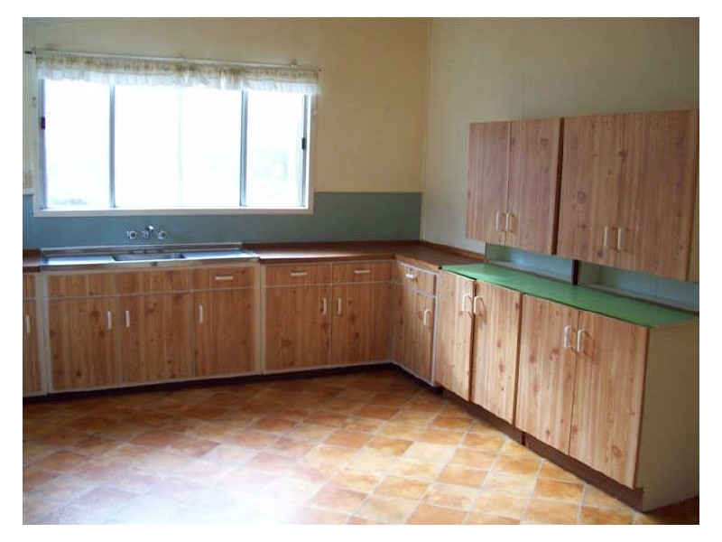 8 Ellena Street, Maryborough QLD 4650