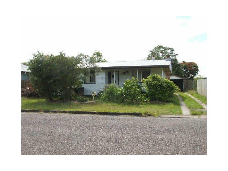 27 Tapscott Street, Tinana QLD 4650