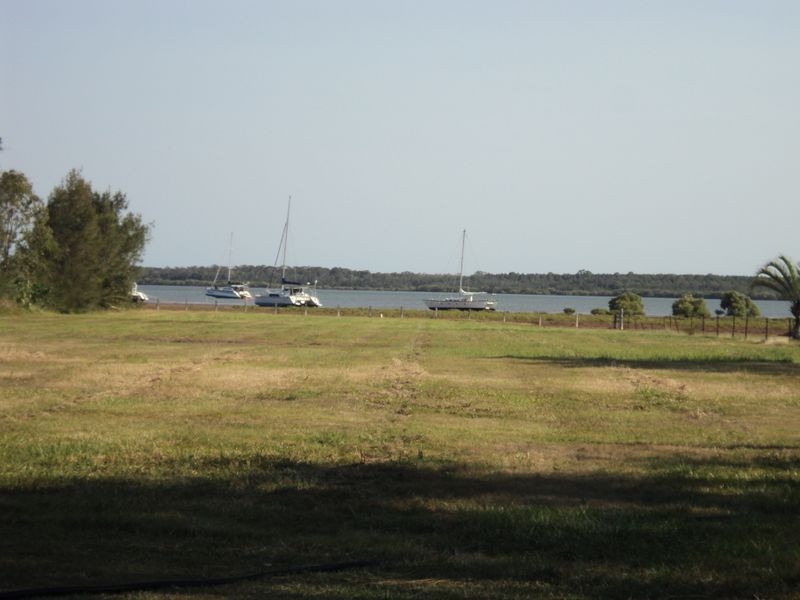 68 Whitaker Street, Boonooroo QLD 4650