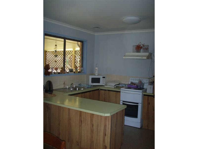 6 Ruby Street, Aldershot QLD 4650