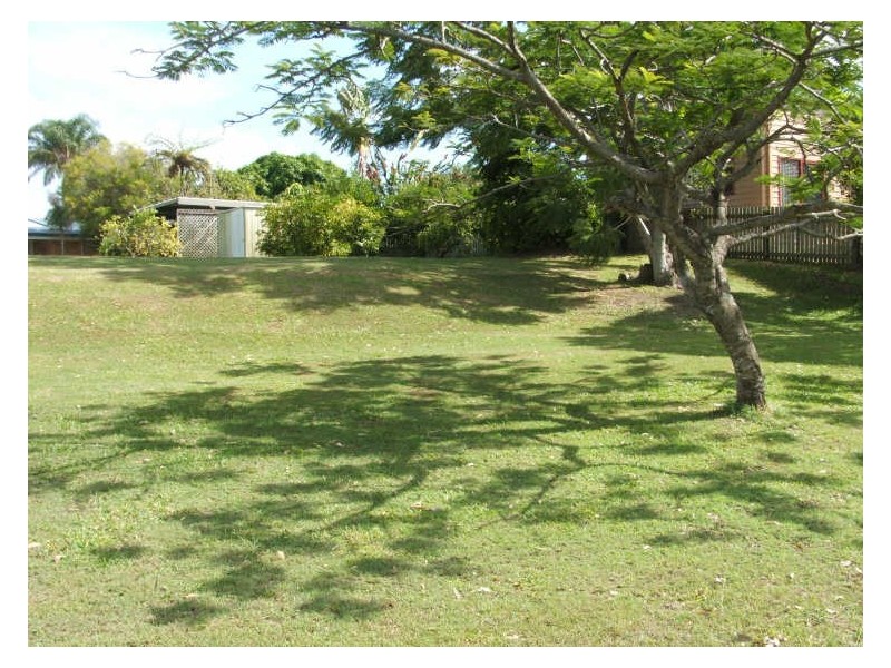 1 Doonvilla Avenue, Maryborough QLD 4650