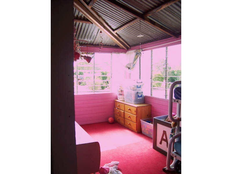 3 Caroline Street, Biggenden QLD 4621