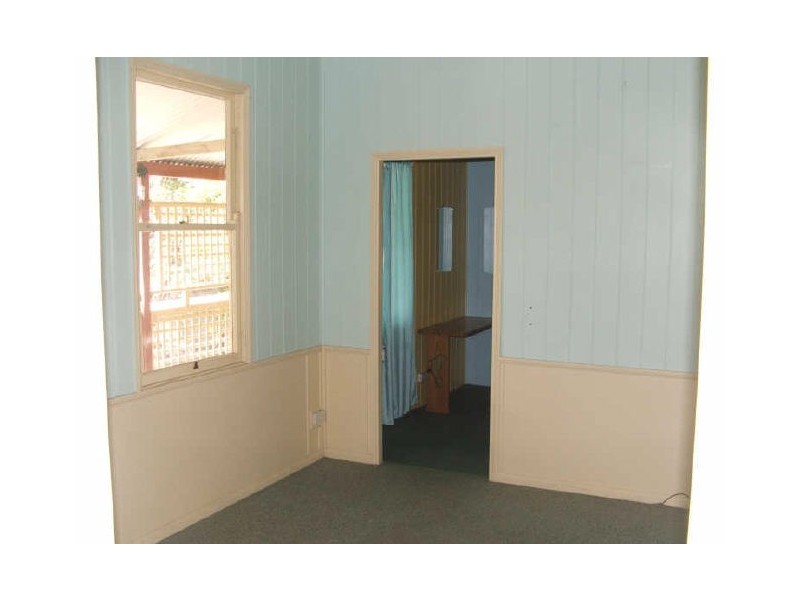 8 Amity Street, Maryborough QLD 4650