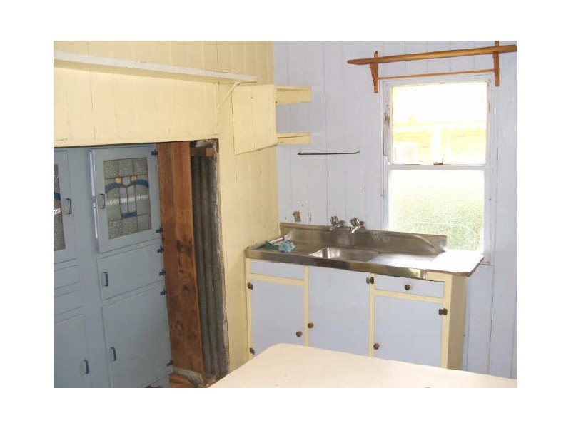 8 Amity Street, Maryborough QLD 4650