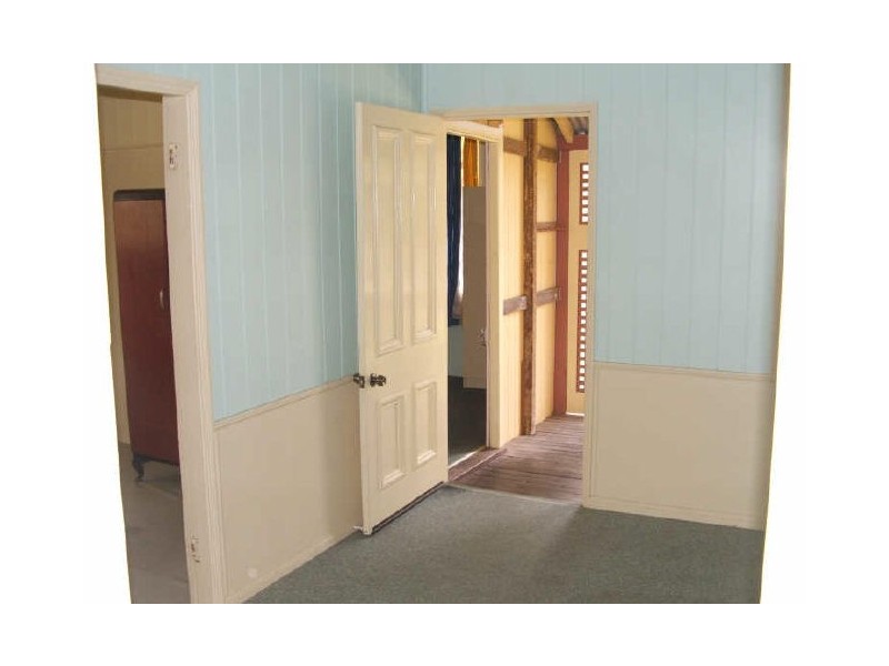 8 Amity Street, Maryborough QLD 4650