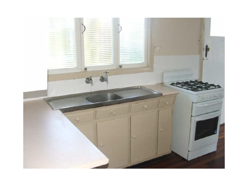 9 Walton Street, Maryborough QLD 4650