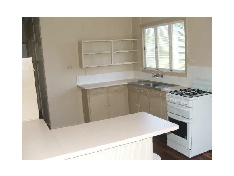 9 Walton Street, Maryborough QLD 4650