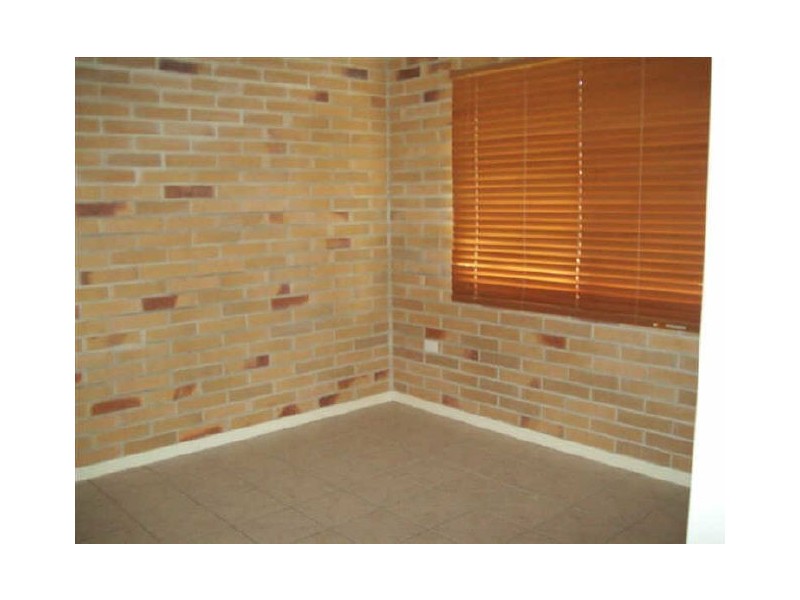 2/82 Odessa Street, Granville QLD 4650