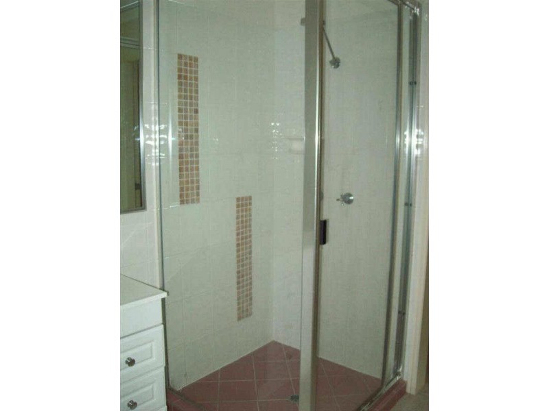 2/82 Odessa Street, Granville QLD 4650