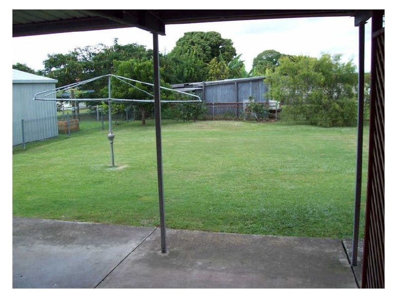 8 Premier Street, Maryborough QLD 4650