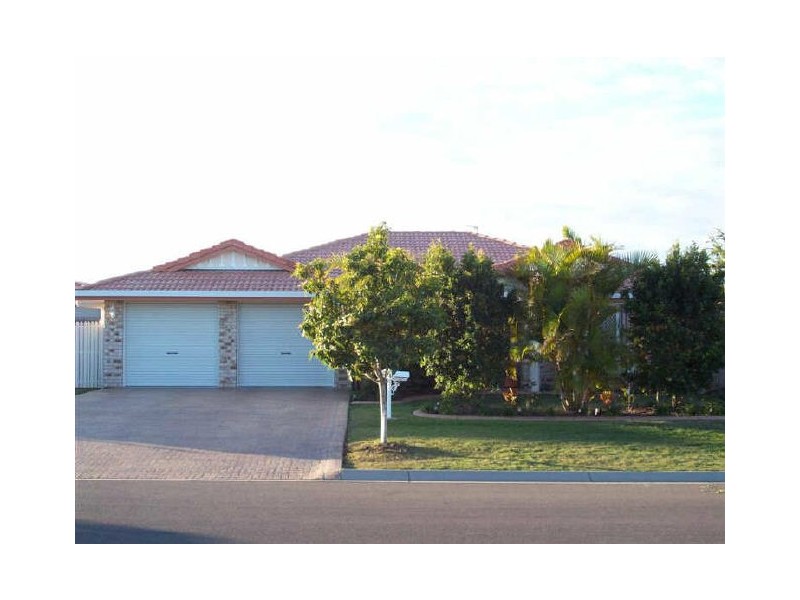 8 Durham Court, Kawungan QLD 4655
