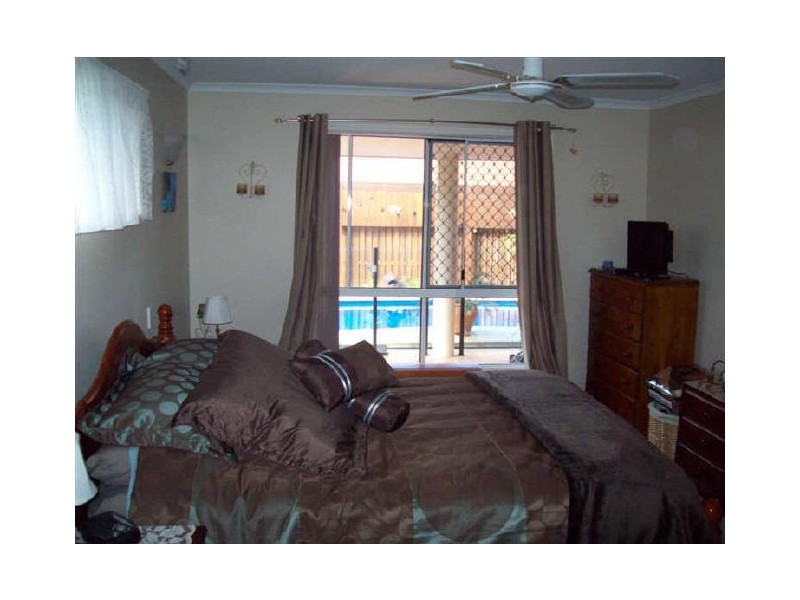 8 Durham Court, Kawungan QLD 4655