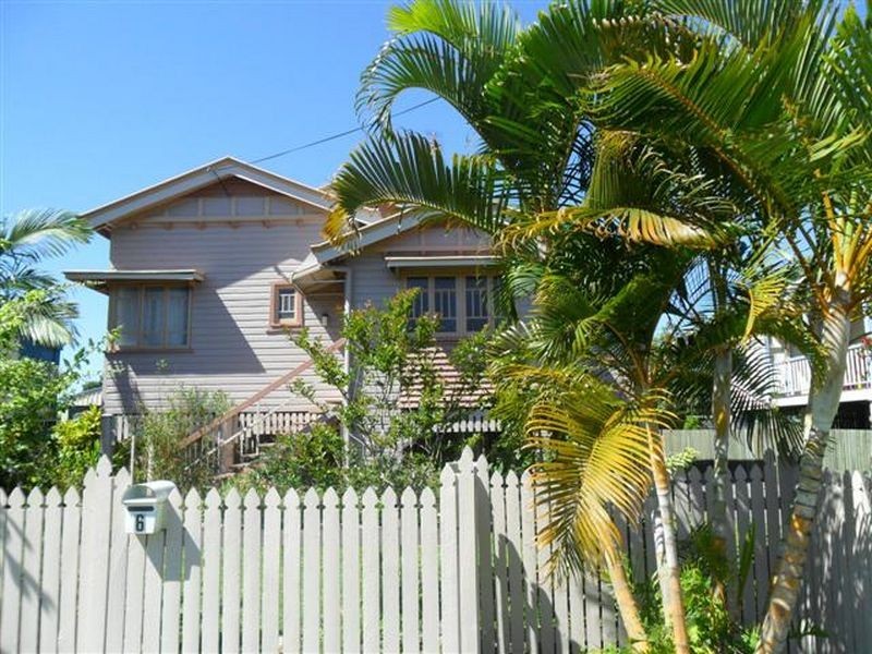 6 Nuneaton, Maryborough QLD 4650