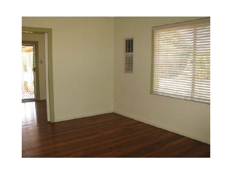 27 Errol Street, Maryborough QLD 4650