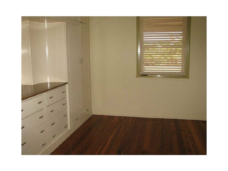 27 Errol Street, Maryborough QLD 4650
