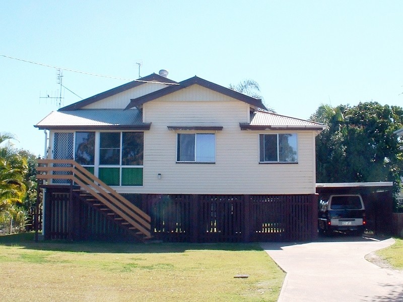 15 Nuneaton Street, Maryborough QLD 4650