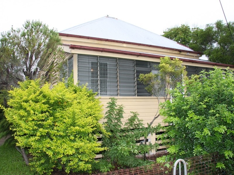114 Walker Street, Maryborough QLD 4650