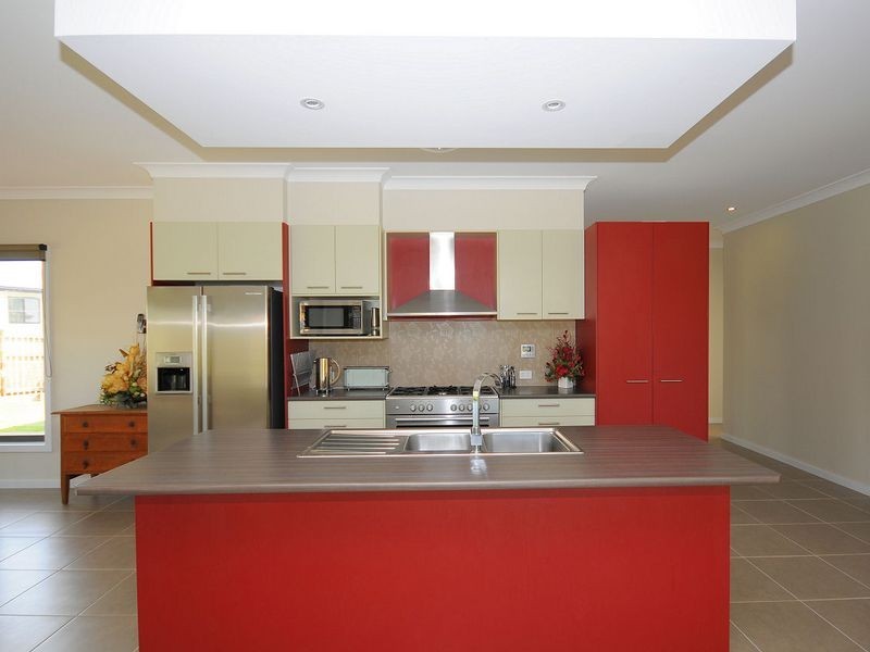 4 Oakwood Drive, Tinana QLD 4650