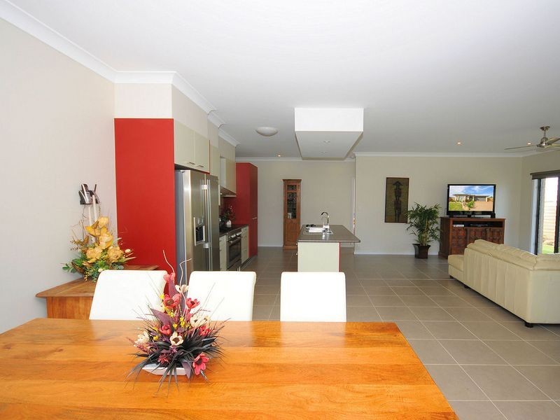 4 Oakwood Drive, Tinana QLD 4650