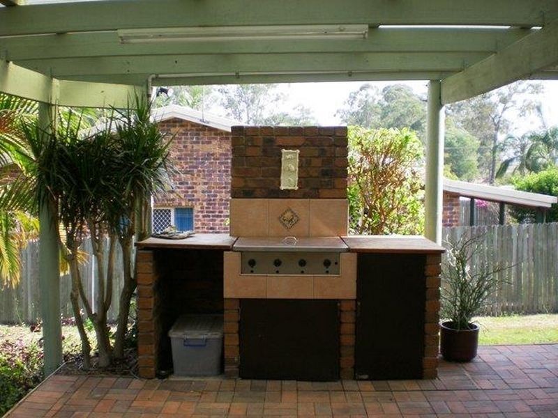 17 Knight Street, Maryborough West QLD 4650