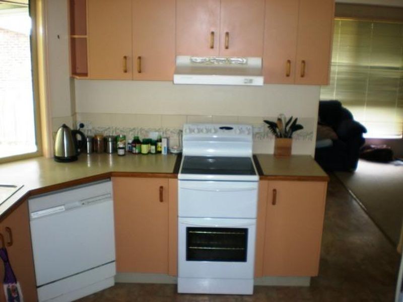 17 Knight Street, Maryborough West QLD 4650