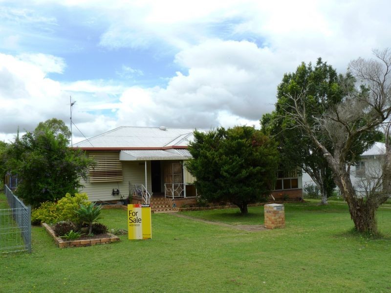17 Searle Street, Maryborough QLD 4650