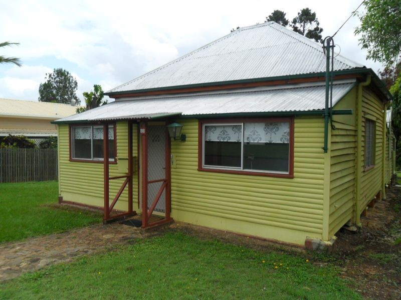 23 High Street, Tinana QLD 4650