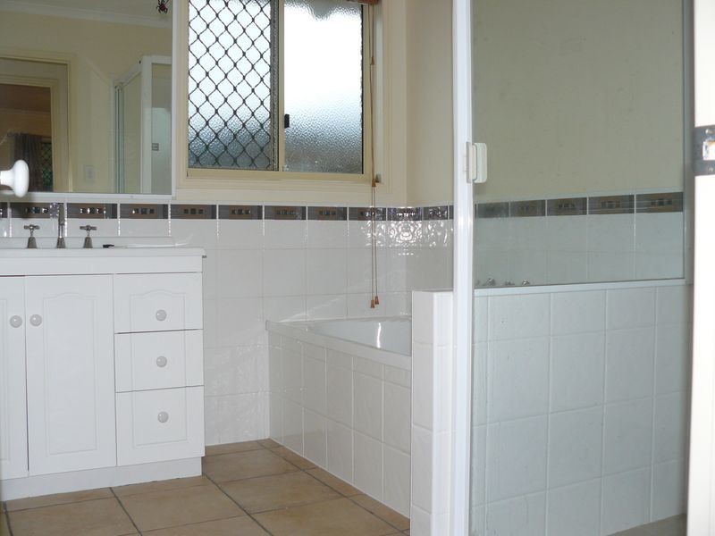 52 Tulipwood Drive, Tinana QLD 4650