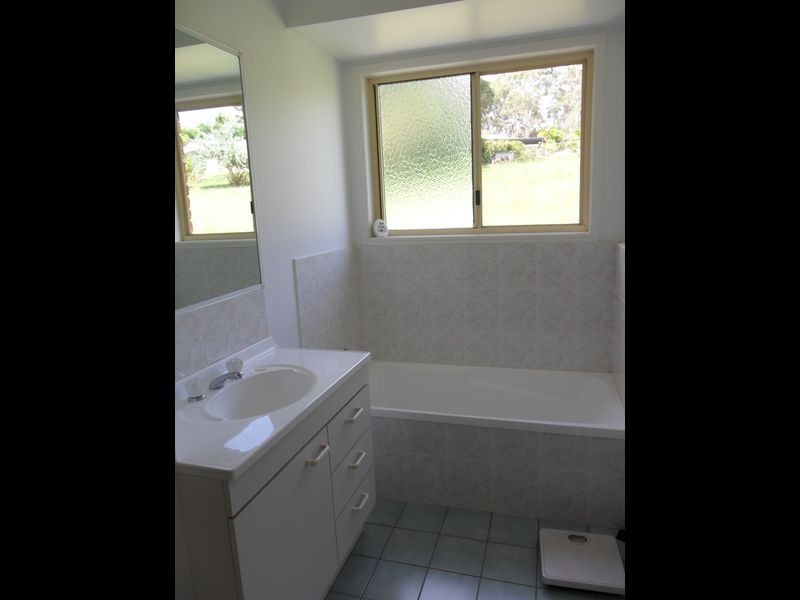 15 Dale Drive, Tiaro QLD 4650