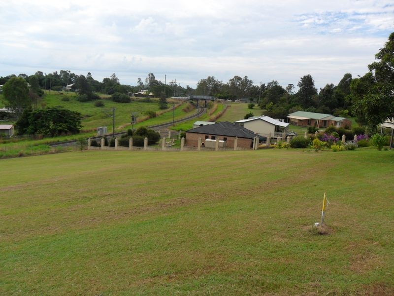 9 Meyers Crt, Tiaro QLD 4650