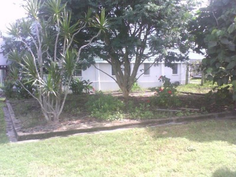 157-159 Cambridge Street, Granville QLD 4650