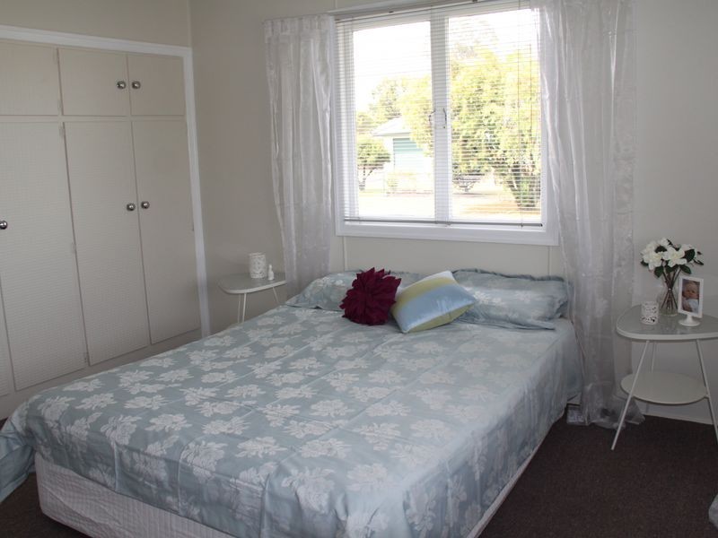 156 Cambridge Street, Granville QLD 4650