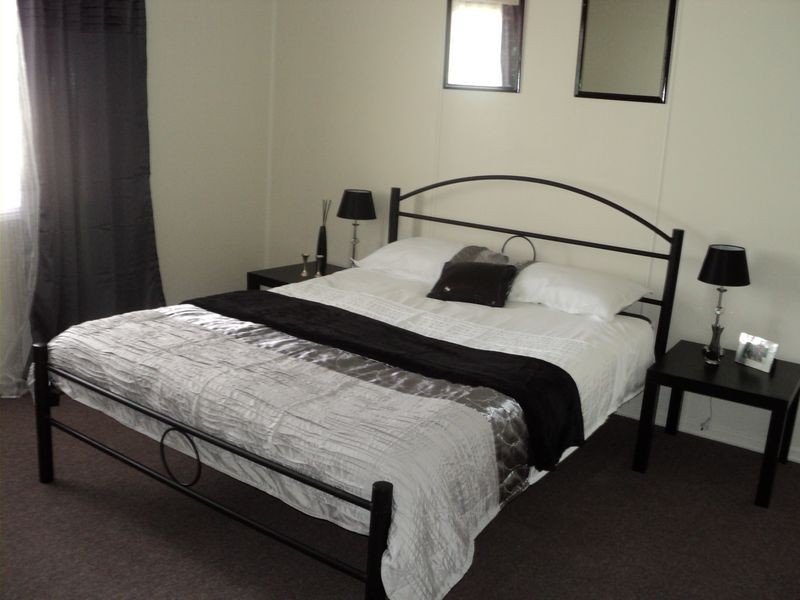 156 Cambridge Street, Granville QLD 4650