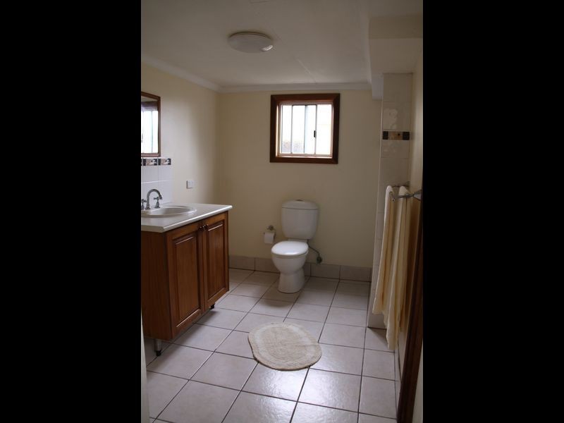 156 Cambridge Street, Granville QLD 4650