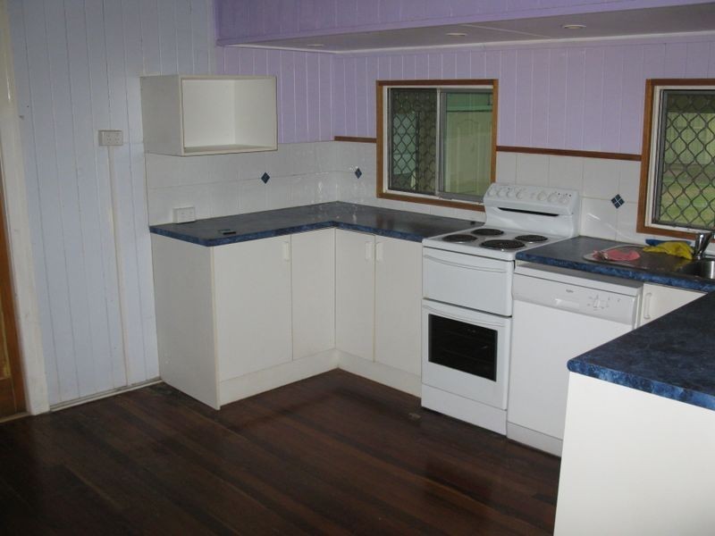 2 Crimmens Street, Maryborough QLD 4650