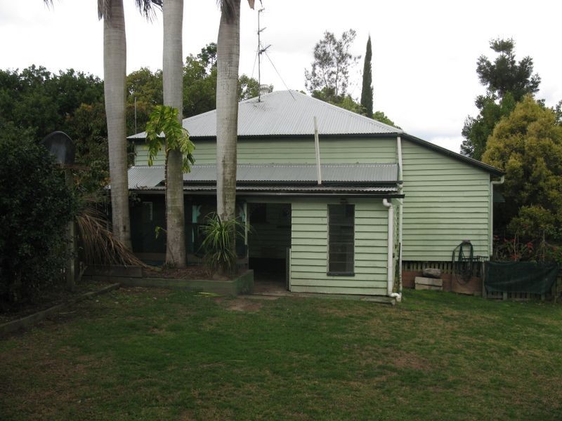 2 Crimmens Street, Maryborough QLD 4650