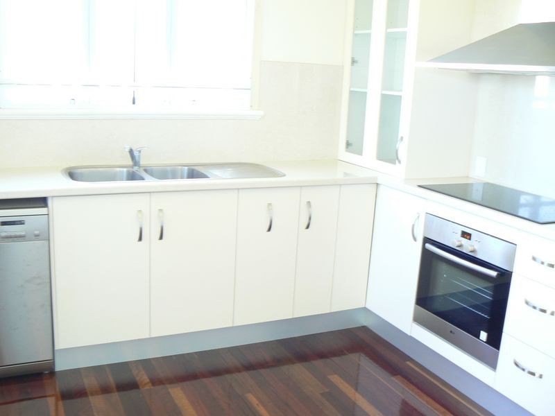 33 Stafford Street, Maryborough QLD 4650