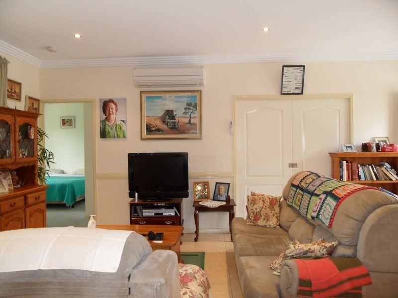 2/24 Wolseley Street, Granville QLD 4650